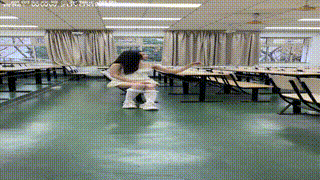 【足愉心】 NO.017 南南（搭配：针织长衣、白色吊带、运动鞋、白色丝袜、裸足）-横板封面图