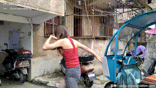 【初夏女神 】NO.045 依依 复古街头封面图