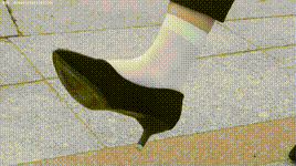 【物恋传媒】第2337期：小酒-高跟鞋、短黑丝、短白丝封面图