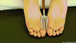 【物恋传媒】第2334期：嘉木-运动鞋、厚白丝、裸足、裸足封面图