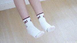 【物恋传媒】第2309期：婷婷-高跟长靴、白棉袜、裸足封面图