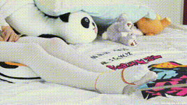 【物恋传媒】第2246期：美兔-皮鞋、厚白丝、皮筋绑脚老头乐挠脚剧情封面图