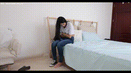 【物恋传媒】第2293期：小竹-匡威帆布鞋、粉色船袜、肚子疼揉肚子剧情（盲盒2）封面图