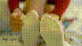 【物恋传媒】第2253期：纱纱-运动鞋、自然穿脏白棉袜封面图