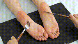 【物恋传媒】第2382期：嘟嘟-平底凉鞋、白船袜、裸足、jk制服、裸足封面图