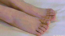 【物恋传媒】第2456期：美兔-高跟长靴、浅绿色短棉袜、裸足（盲盒1）