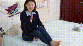 【物恋传媒】第2354期：小悦-帆布鞋、白棉袜、裸足封面图