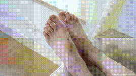 【物恋传媒】第2392期：橙子-皮鞋、白棉袜、裸足封面图