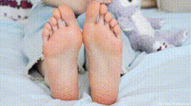 【物恋传媒】第2390期：荔枝-帆布鞋、短白棉袜、裸足